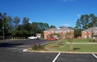 The Gardens of Tifton - The Gardens of Tifton Apartments