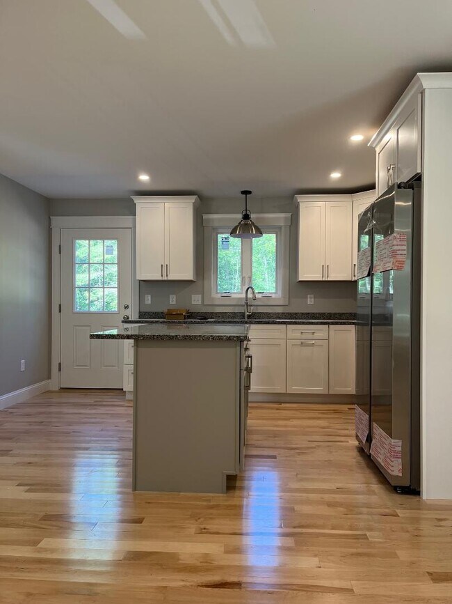 Photo - 107 Ross Rd Townhome