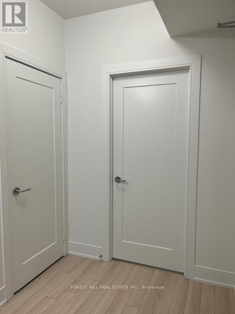 Photo - 310 Tweedsmuir Ave