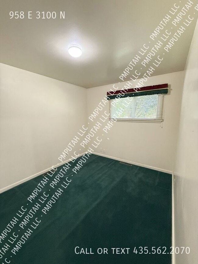 Photo - 958 E 3100 N