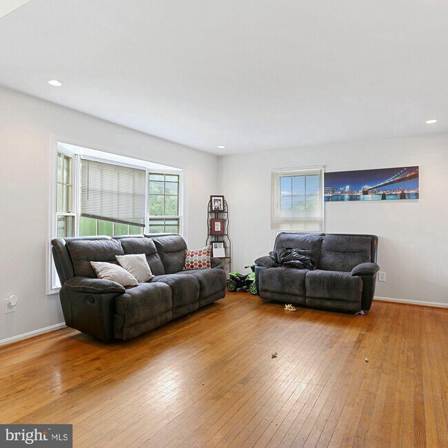 Photo - 13802 Poplar Tree Rd