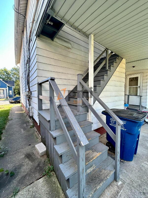 Photo - 1209 1/2 Ohio Street Unit (upper )