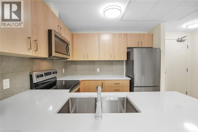 Photo - 301 Westmount Rd W Unité 103