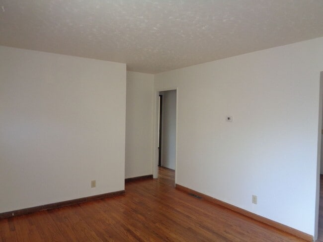 Photo - 5200 Myrtle St