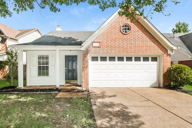 Photo - 1030 Nolan Ln House