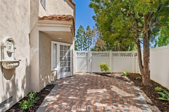 19 Stream St