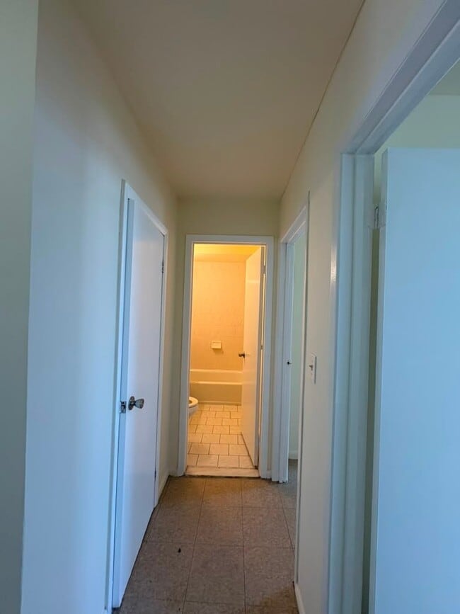 Photo - 185 Valentine Ln Unit 4W