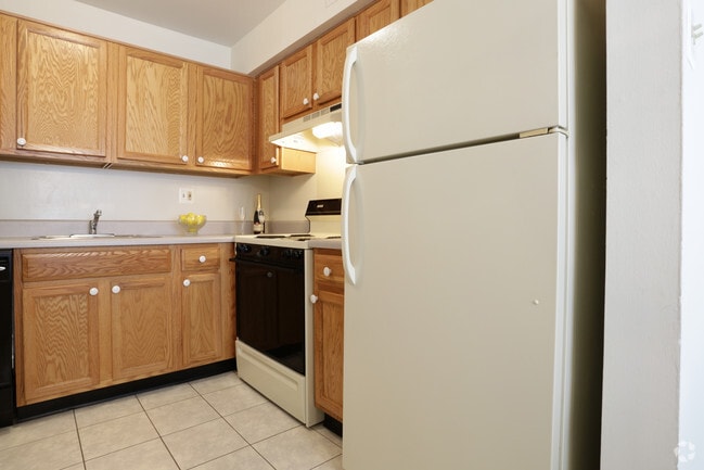 RYANS RUN APARTMENTS