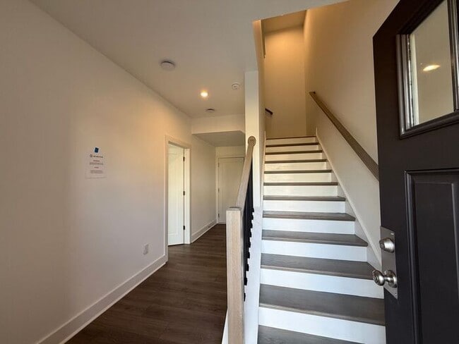 Photo - 3BR/3.5BA 3-Story Townhome w/ Quartz + W/D in Decatur