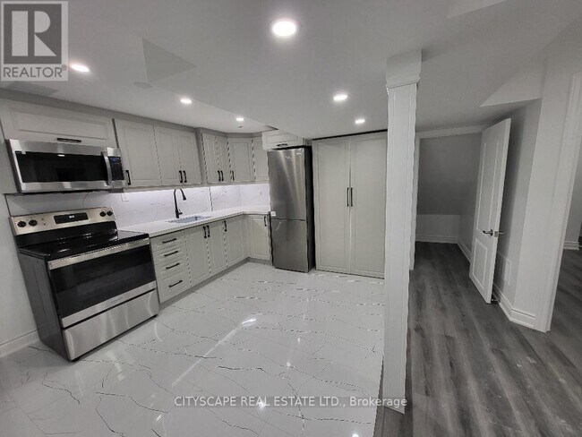 Photo - 3207 Pebblewood Rd