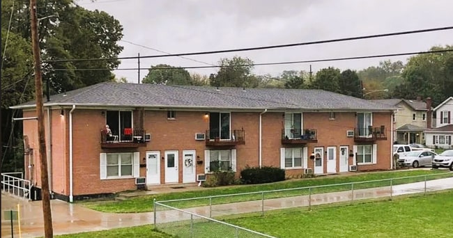 Building Photo - 23 S River St Unit 8