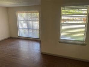 Photo - 9533 Dixie Ln