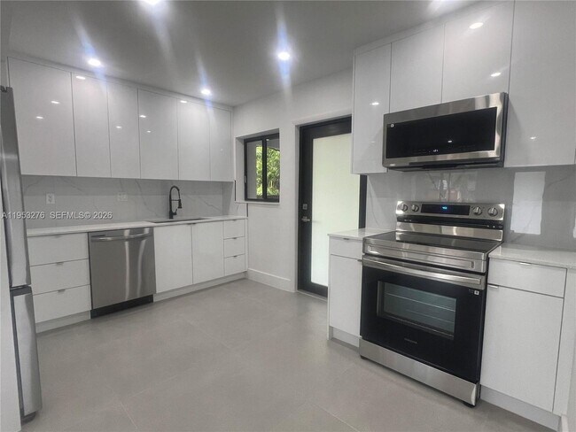 Building Photo - 13380 NW 32nd Ave