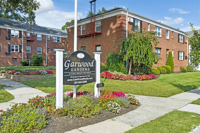 Garwood Gardens Apartments