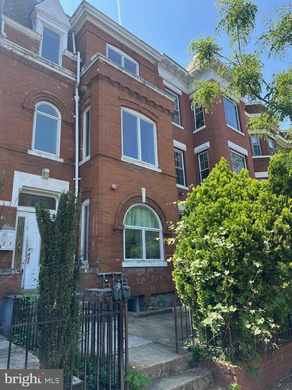 Building Photo - 32 Q St NW Unit 3 Rental