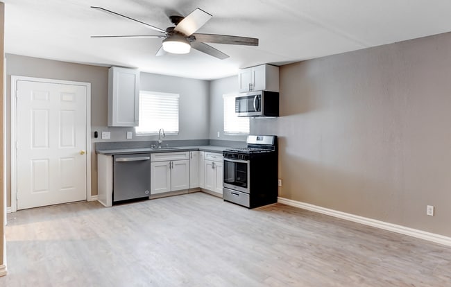 Photo - 6682 Ventura Ct