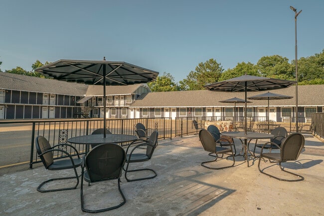 Magic City Commons