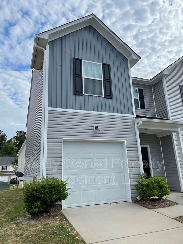 Photo - 540 Truman Dr