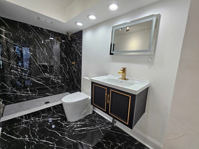 Photo - 6007 N Sheridan Rd Unidad 17DF