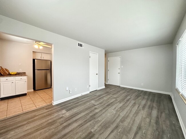 Photo - 7500 Morganford Rd