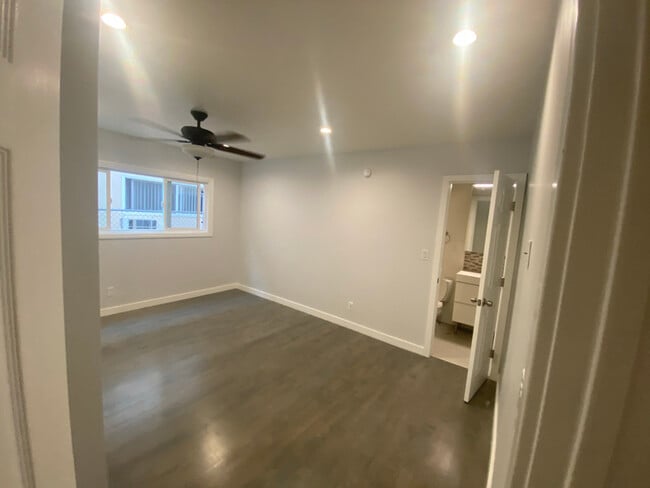 Photo - 505 N Alfred St Unidad 3