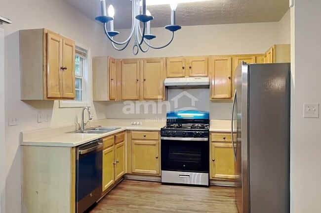 Photo - 413 Marsh Lake Rd SE