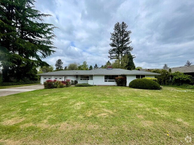 Building Photo - 137-137 Briarcliff Dr Unit 137 Briarcliff Dr Rental