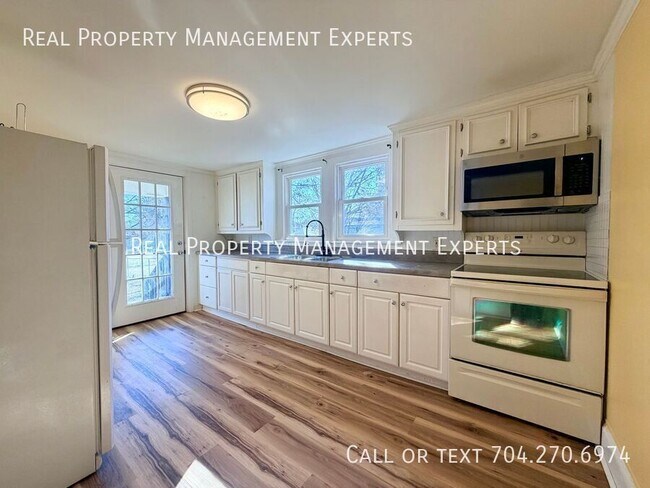 Photo - 4 Hickory St SW