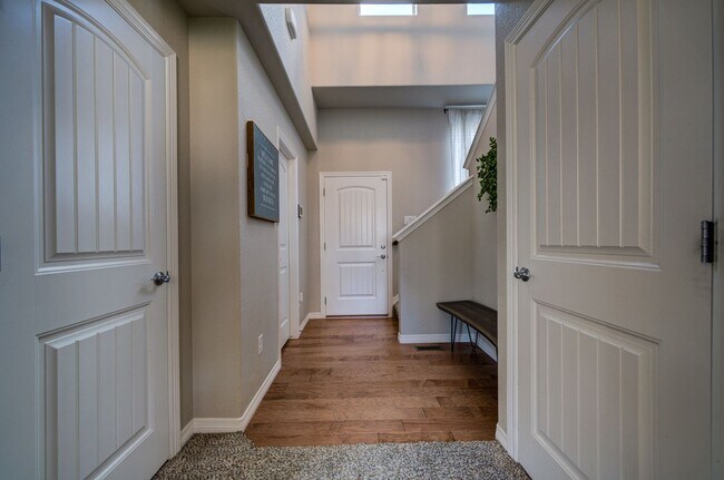 Photo - 3 Bed 3 bath house in Lorson Ranch!