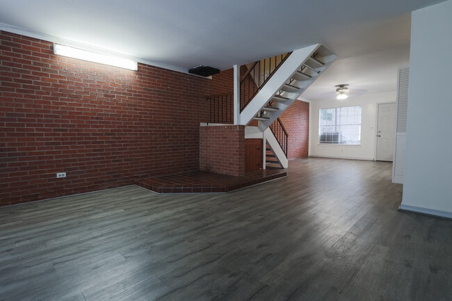 Photo - 10014 Stratmore Cir