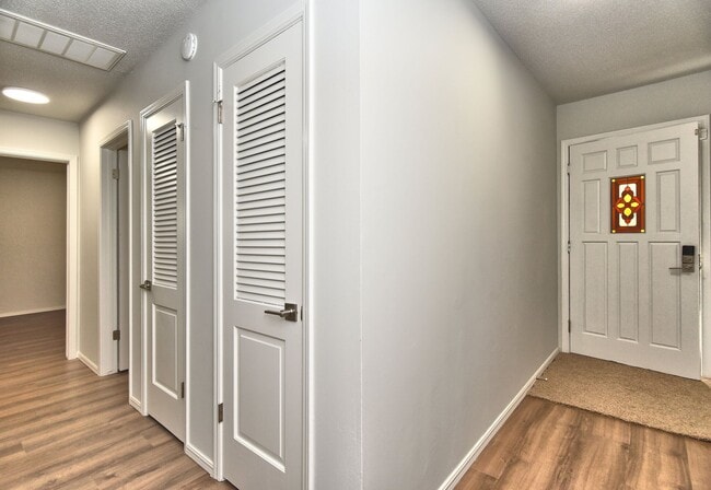 Photo - 6925 E 73rd St