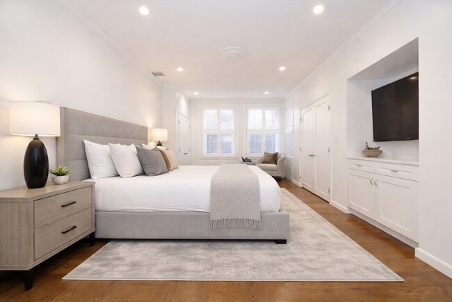 Photo - 179 Marlborough St Unit 2