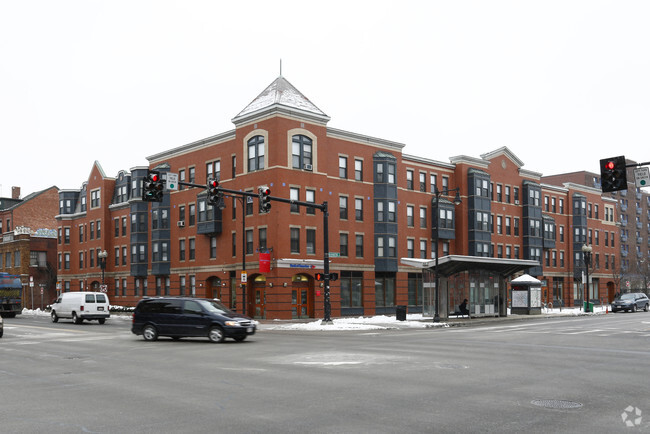 Building Photo - Roxbury Corners Rental