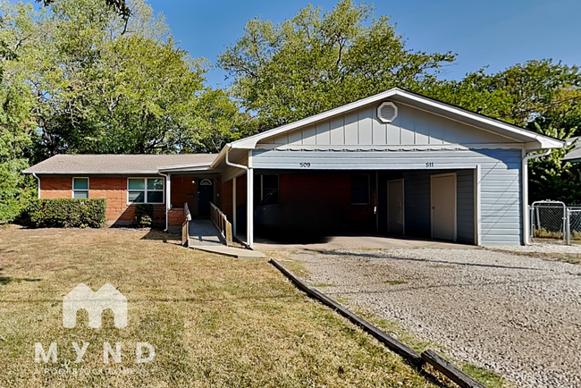 Photo - 511 Cynisca St Townhome