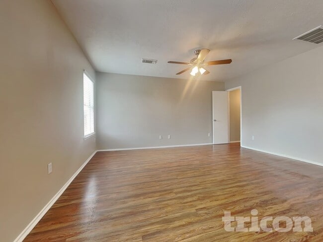 Photo - 16783 Fallen Timbers Dr