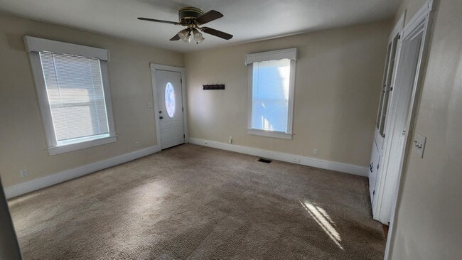 Building Photo - 1208 Social St Unit 2