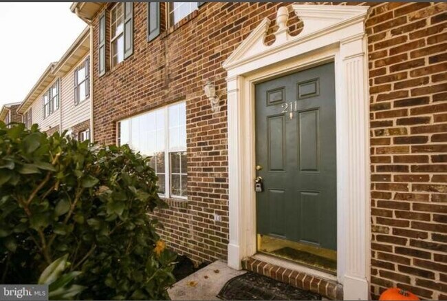 Photo - 211 Little River Dr