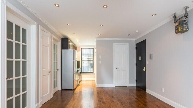 Photo - 147 Avenue A Unit 1R