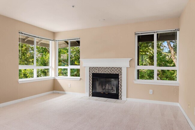 3901 243rd Pl SE