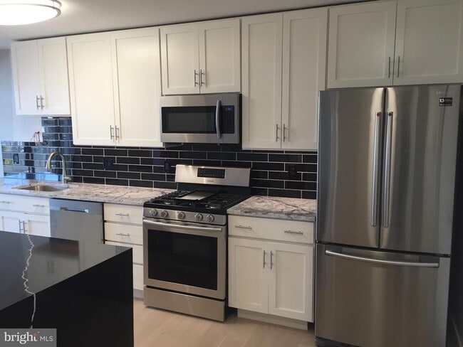 Photo - 5101 River Rd Unidad 1201