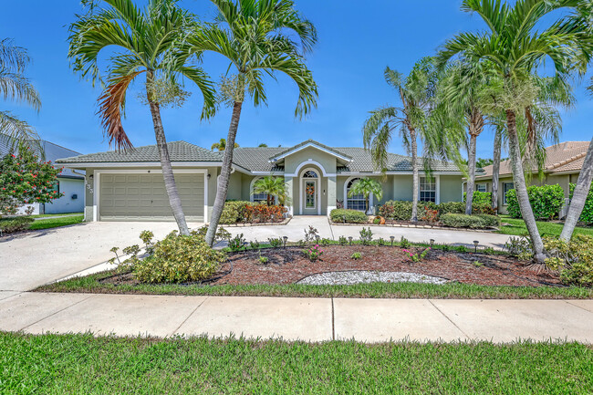 Photo - 133 Black Olive Crescent Casa