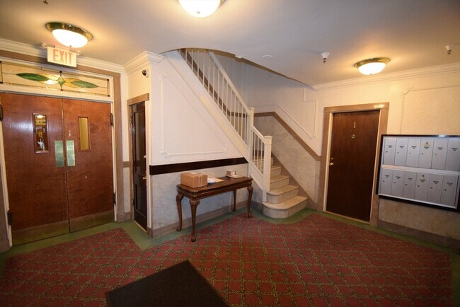 Photo - 117 Park Dr Unit D