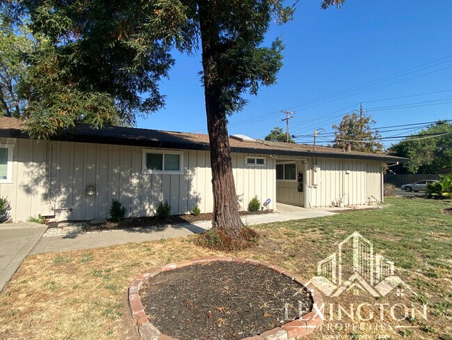 Beautifully Updated, 2bd/1ba, Home availab... - Beautifully Updated, 2bd/1ba, Home availab...