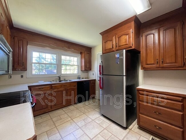 Photo - 6 Colgate Cir