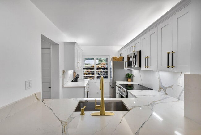 Photo - 12911 Briarlake Dr Unit 103