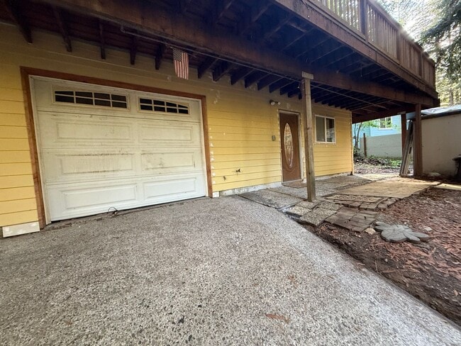 Building Photo - 729 Willow Wy Unit Studio