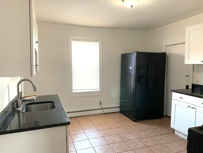 Photo - 712 Lawrence St