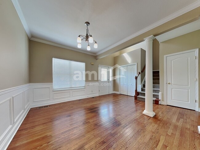 Photo - 4635 Aylesbury Dr