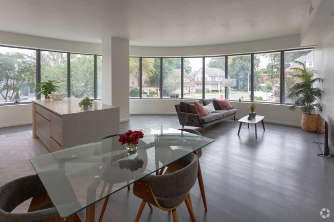 Living Space - Lotus 315