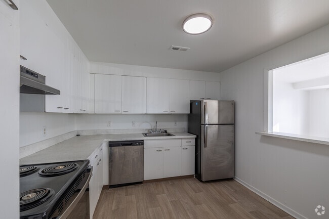 3 habitaciones, 2 baños - 140 m² - Cocina - Carlyle Tower Apartments - Southfield, MI